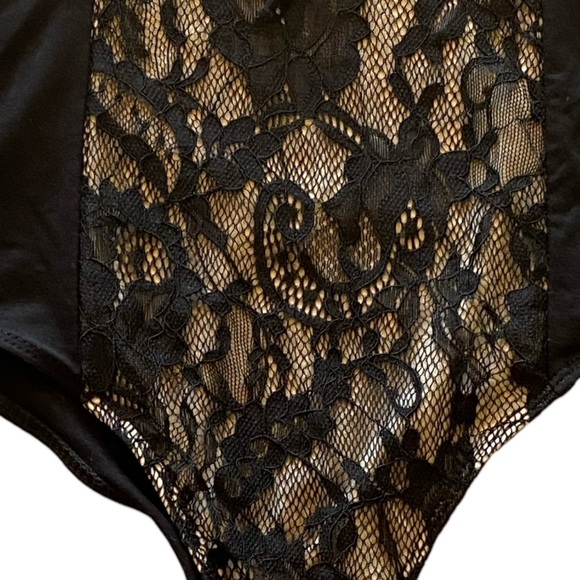 SHEIN Black Lace Bodysuit Size S in Good Condition. - Picture 2 of 8